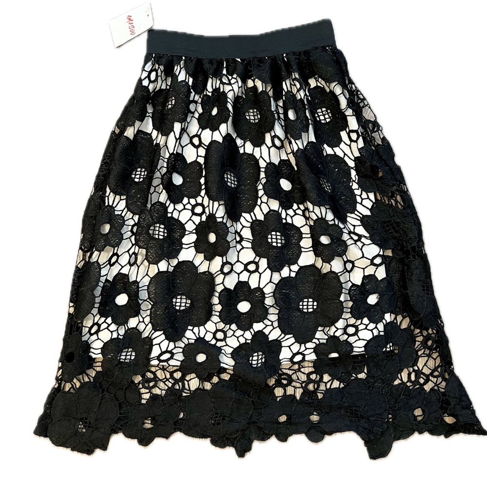 BNWT Crochet / lace midi skirt - Picture 2 of 5